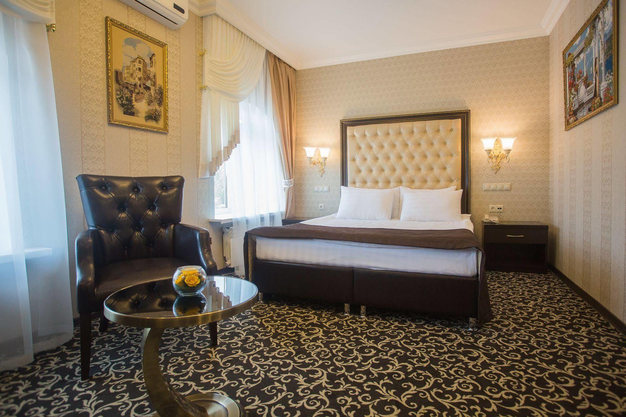 Bellagio Hotel Rostov aan de Don Buitenkant foto